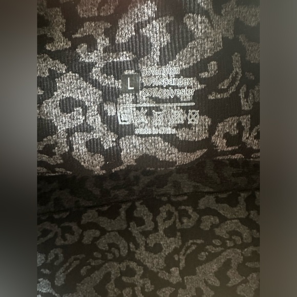 Scrunchy leggings - Picture 3 of 3